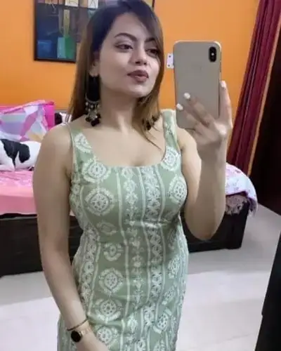 Call Girl in Juinagar